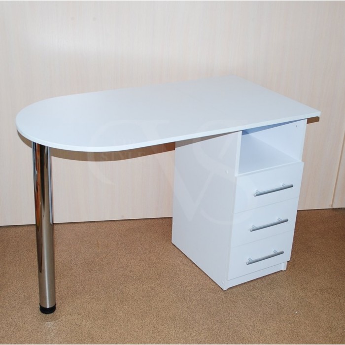 Practical manicure table
