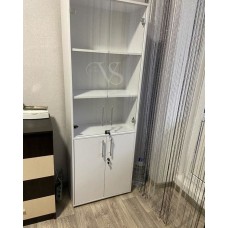 Display cabinet with glass