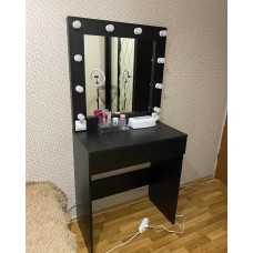 Mirror table for master make-up artist
