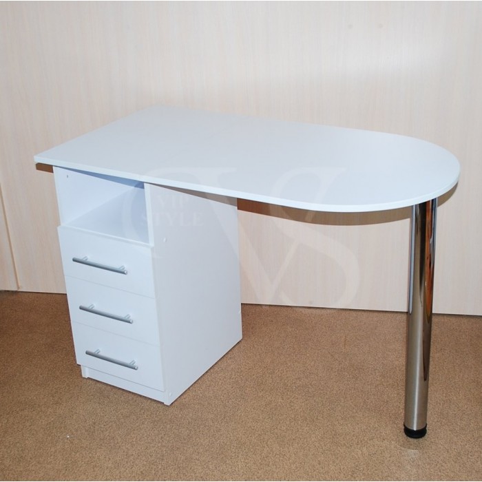 Practical manicure table